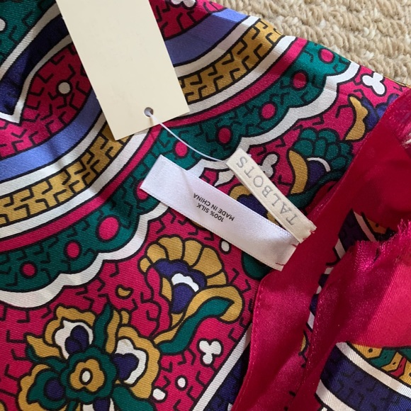 100% silk scarf- NWT - Picture 2 of 4